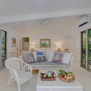 Sejala Huts Resort Mission Beach